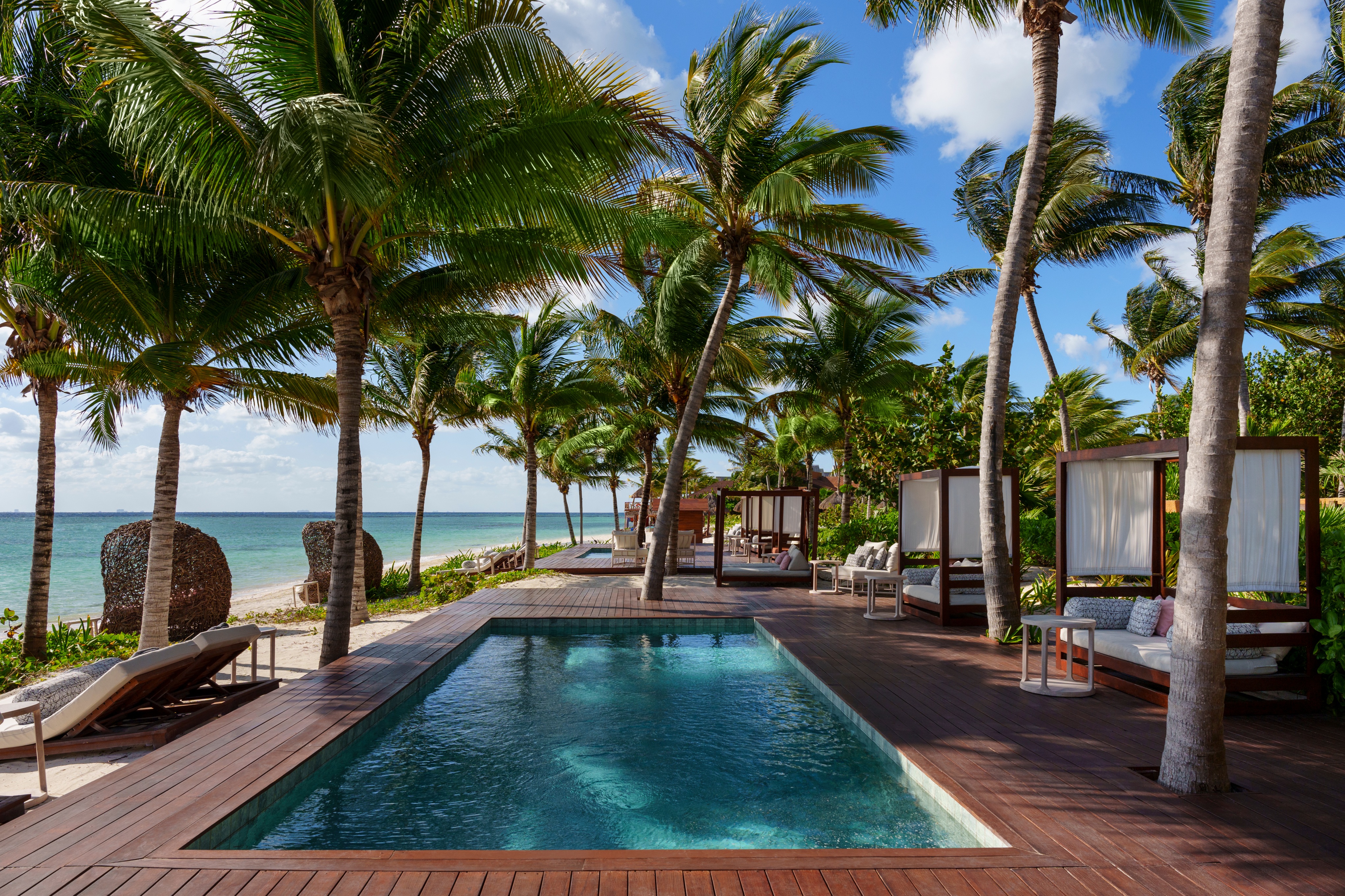 BTMXMY_SUR_BEACH_CLUB